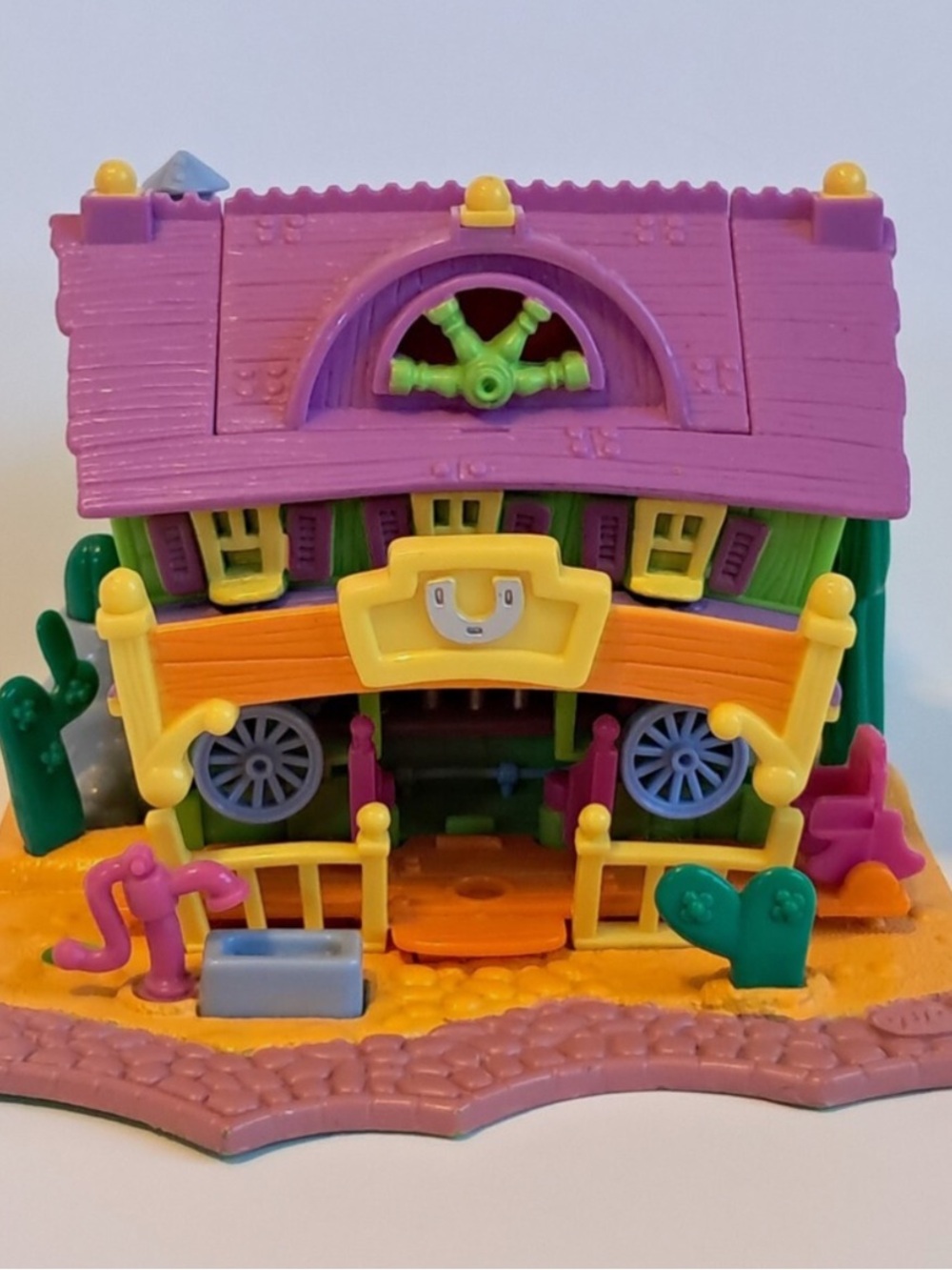 Vintage 1994 Bluebird Polly Pocket Western Saloon playset 🌵 - Picture 2 of 5